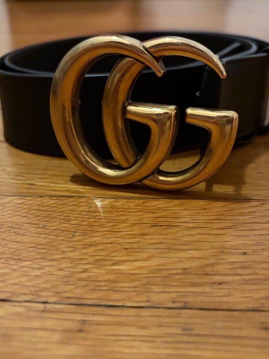 Authentic Gucci Leather double G belt in black and gold